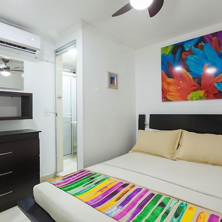Apartamentos Amoblados Jg De La 70 Medellín Buitenkant foto