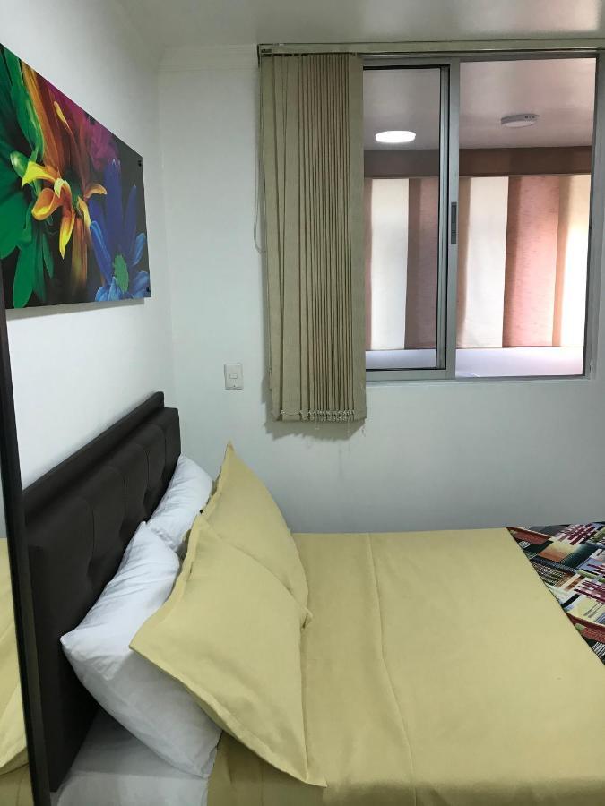 Apartamentos Amoblados Jg De La 70 Medellín Buitenkant foto