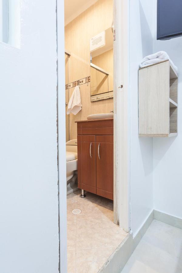 Apartamentos Amoblados Jg De La 70 Medellín Buitenkant foto